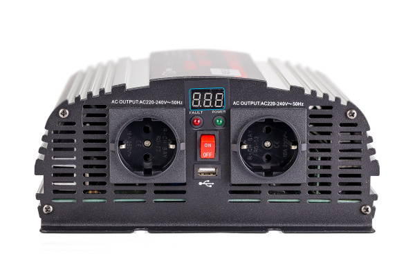 Автомобильный инвертор Geofox MD 1500W/12v- 2р