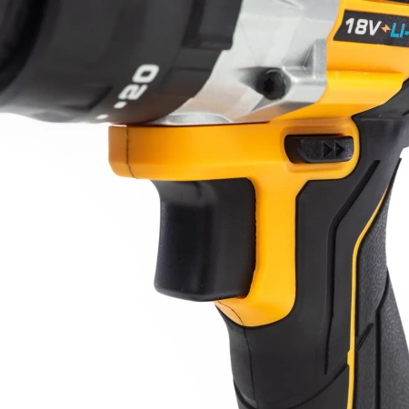 Дрель-шуруповерт аккумуляторная (JCB-BLCD-B-E) 18V, max 65Nm в комплекте с зарядным устройством (JCB-18VFC-E) 2.4A и батареей аккуму(JCB-20LI-E) 2.0AH