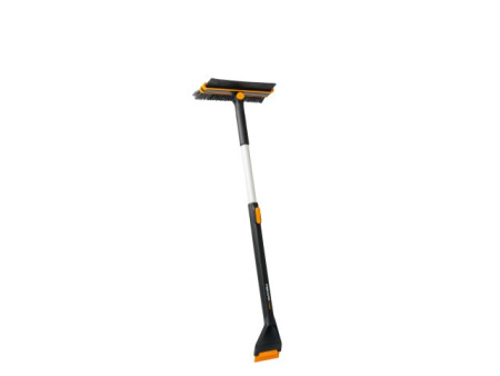 Щетка для снега 96-121см телескоп. со скребком X-series FISKARS