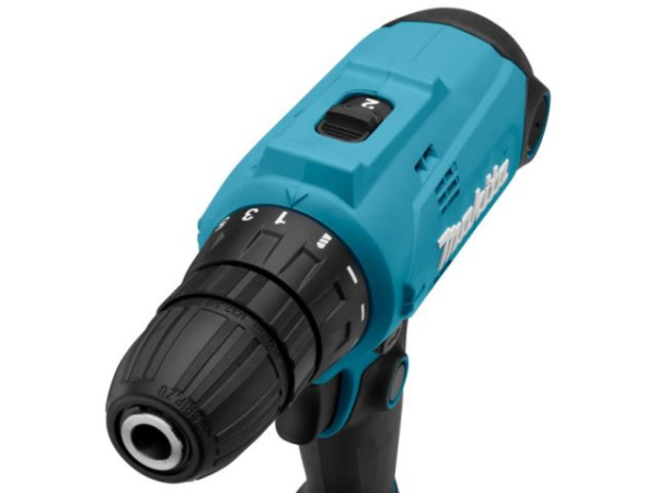 Дрель-шуруповерт MAKITA DF0300X1 в кор. + Отвертка D-58833