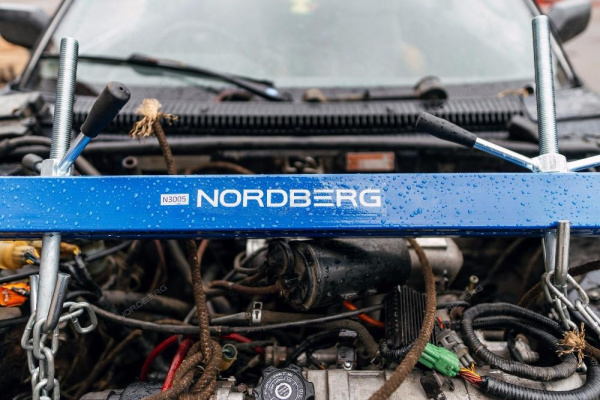 Стенд для вывешивания двигателей NORDBERG N3005 (500 кг, L=150 см)