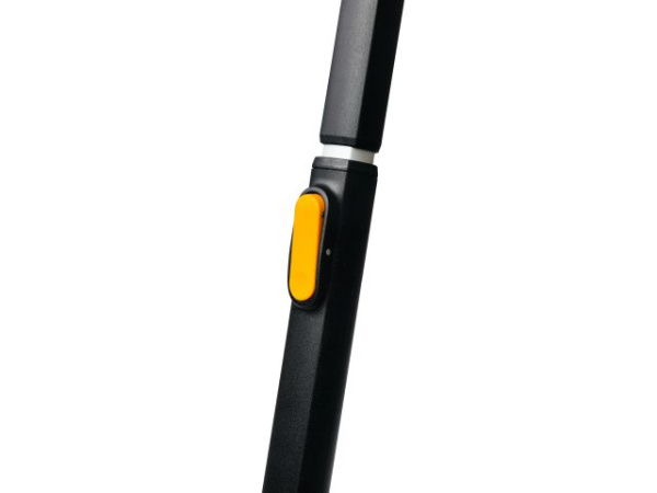 Щетка для снега 85-113см телескоп. со скребком X-series FISKARS