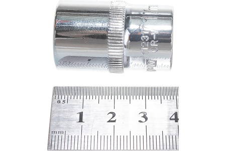 Головка торцевая 12-гранная Ombra 112317 (1/2" DR, 17 мм)