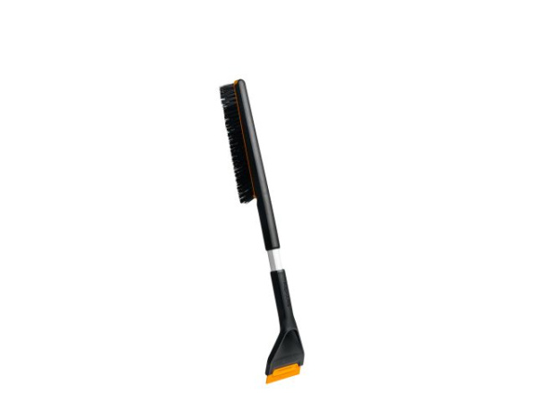 Щетка для снега 63см со скребком Plus FISKARS